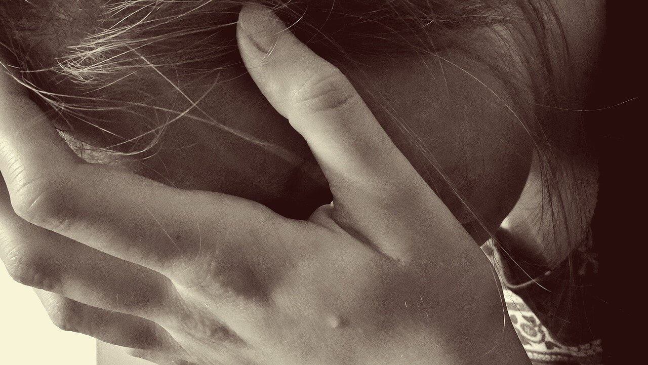 Loving Someone Too Much Can Ruin the Love